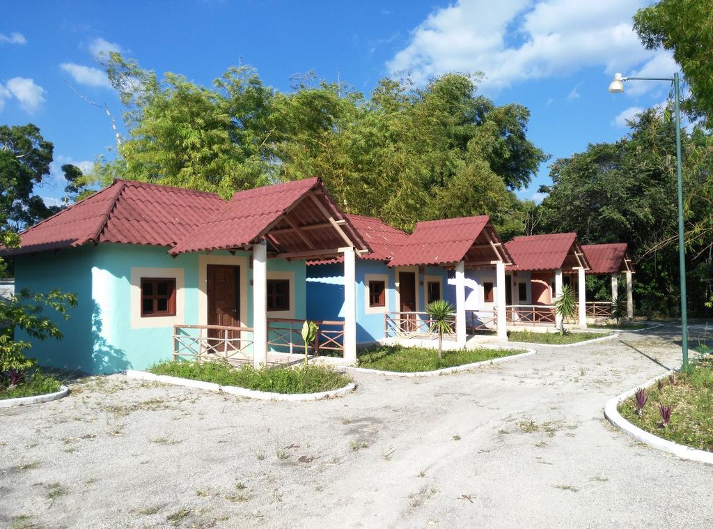 Hotel Debliz Xpujil Exterior foto